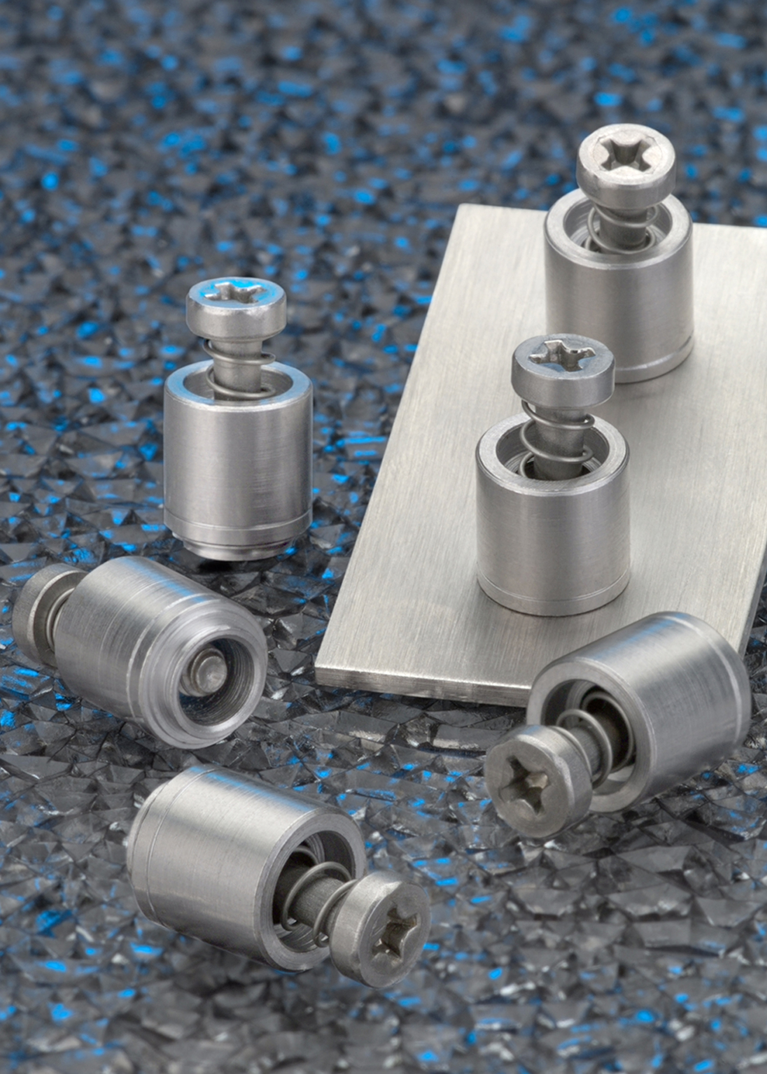 Selfclinching captive panel screws Engineer News Network