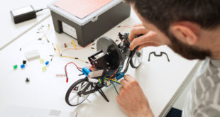 Arduino and MathWorks team up to offer students new Arduino Engineering Kit