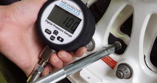Aviation: digital tyre pressure checking gauges