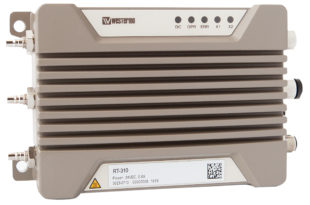 Data connection in onboard and trackside rail applications