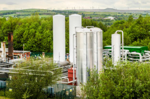 World’s first grid-scale liquid air energy storage plant launched