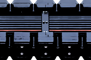 Chain helps power vessels in open sea LNG terminals safely