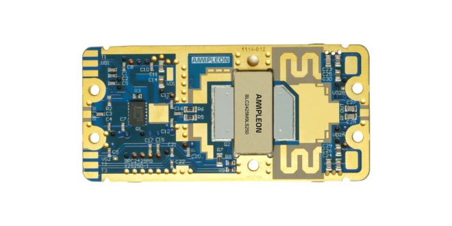 Compact 250 W dual-stage 2.4GHz module