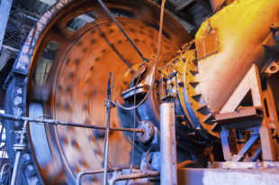 Four questions to ask before choosing a drivetrain for heavy industries