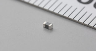 Filter ferrite bead for high frequency, high current automotive applications