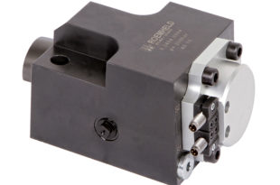 Die clamping without a permanent hydraulic supply