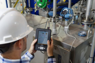 Mobile app configures radar level transmitters