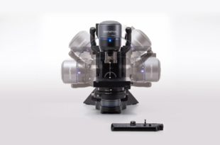 Digital microscope facilitating material analyses and high-precision measurements