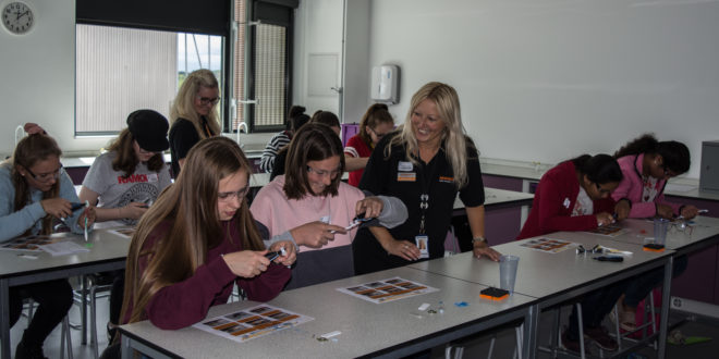Renishaw supports Girls into Technology event