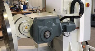 Servo gear motor ensures safe operation of mobile manipulator machine