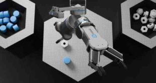 Robotic arm features 2.5D vision system