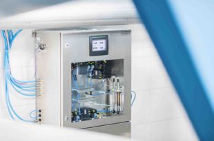 Flow injection analysis continuously measures iron content