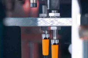 Miniature inductive sensors with long range