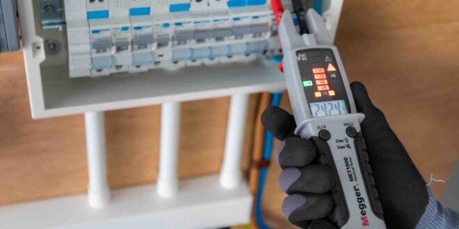 Multitester for basic electrical measurements