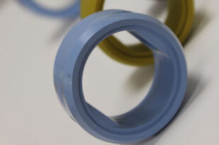 High-performance seals for butterfly valves
