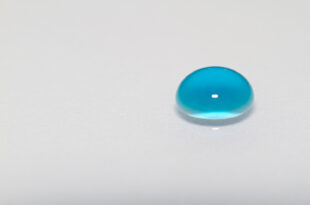 Fluorine-free repellent coating for glass and ceramics