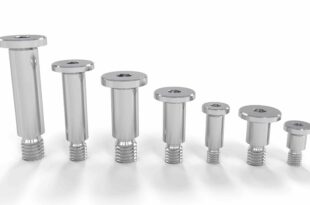 Shoulder bolts with ultra-low head for compact installation