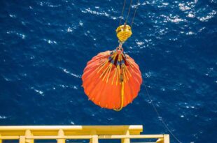 Custom-designed woven materials for critical rigging and tie down applications