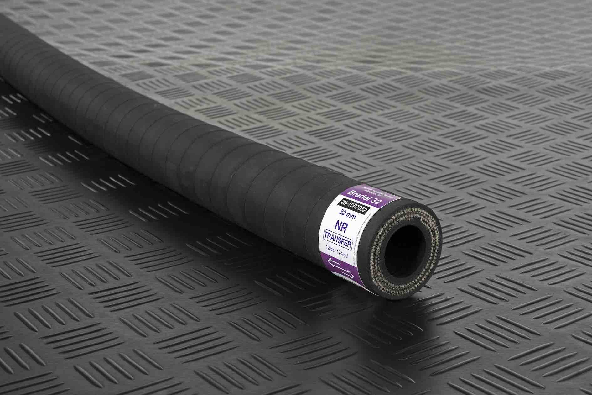 Natural rubber hose for general fluid transfer duties at pressures up